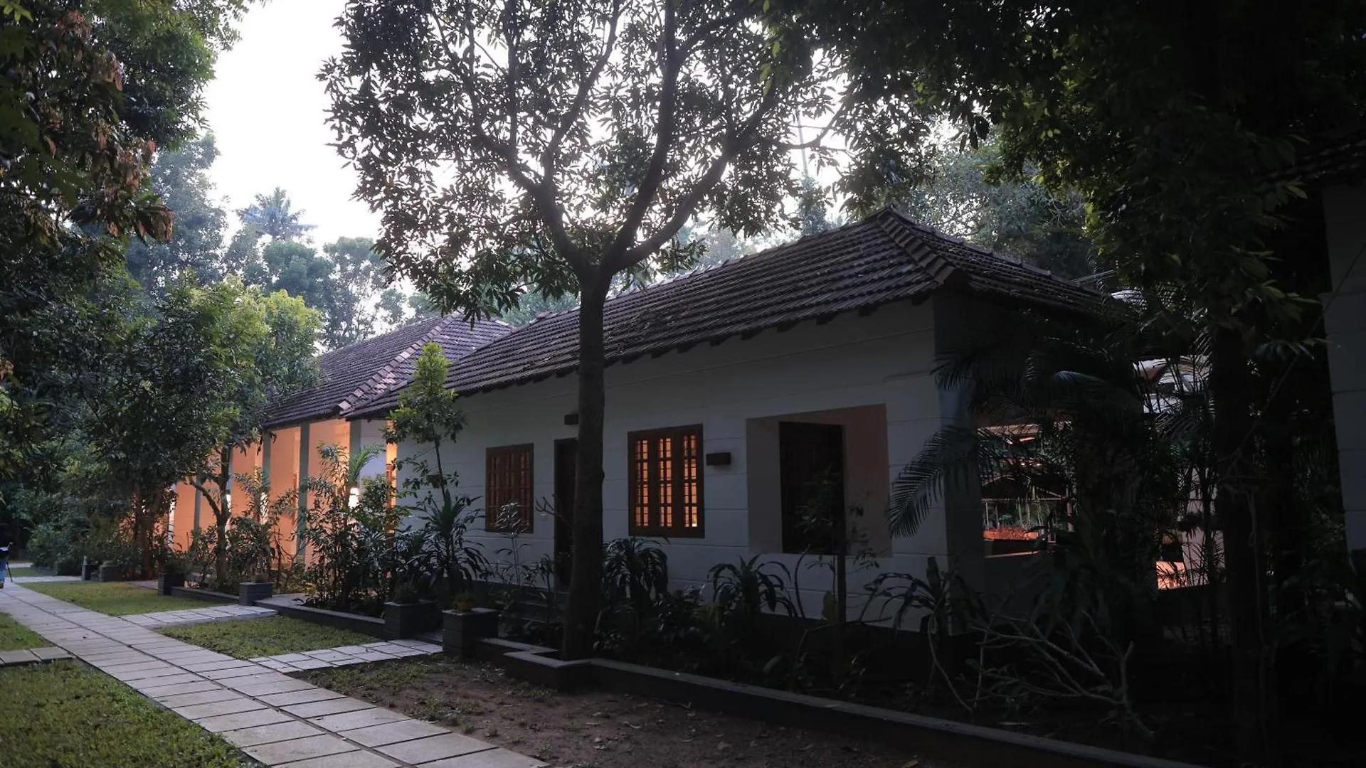 Softouch Ayurveda Village Kerala Kizhake Chālakudi